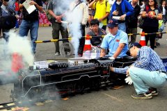 龍之盈游樂電動超真一代、二代軌道小火車獨特之處