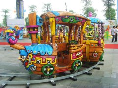 如何維護(hù)無(wú)軌電動(dòng)小火車(chē)